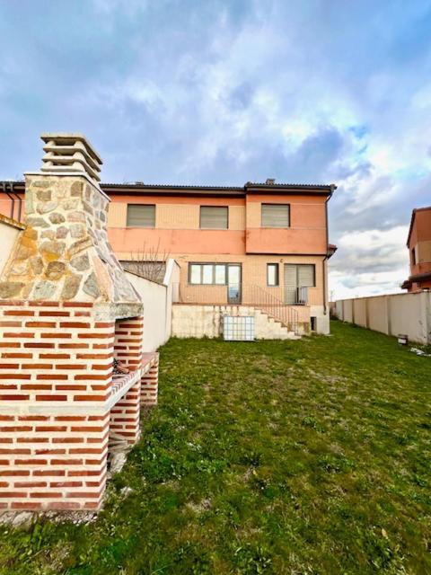 Navalpinar Villa Navalmanzano Exterior foto